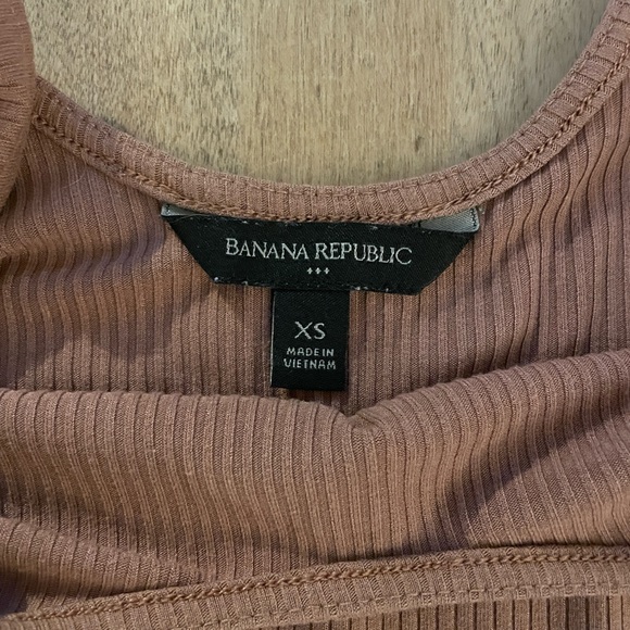 Banana Republic Ribbed, Quarter Sleeve Bodysuit - Dusty Rose / Neutral - XS - Picture 2 of 4